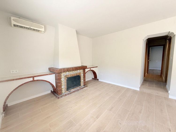 House | Resale in Coín in Coín, Costa del Sol - Photo 4