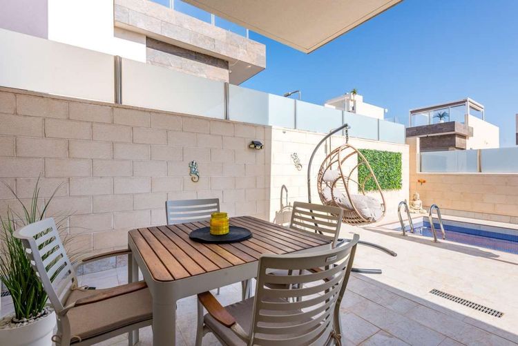 House | Resale in Orihuela Costa in Orihuela Costa, Costa Blanca - Photo 4