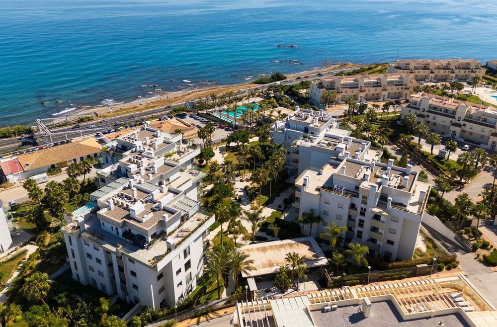 Apartment | Resale in Mijas Costa in Mijas Costa, Costa del Sol - Main property photo