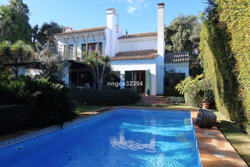 House | Resale in Sotogrande Costa in Sotogrande Costa, Costa del Sol - Main property photo