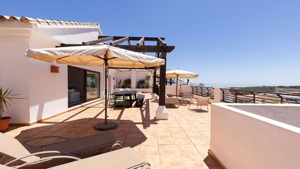Penthouse | Resale in Casares in Casares Others, Costa del Sol - Main property photo