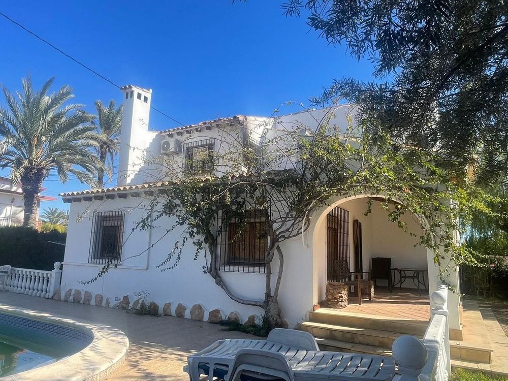 House | Resale in Cabo Roig in Cabo Roig, Costa Blanca - Main property photo