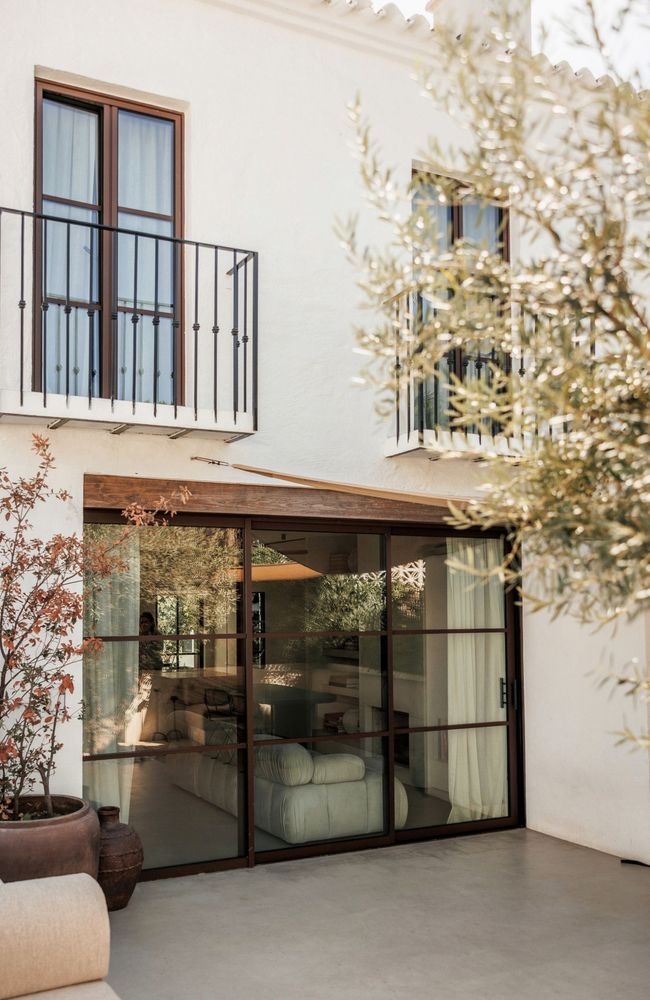 House | Resale in Nueva Andalucía in Nueva Andalucía Others, Costa del Sol - Main property photo