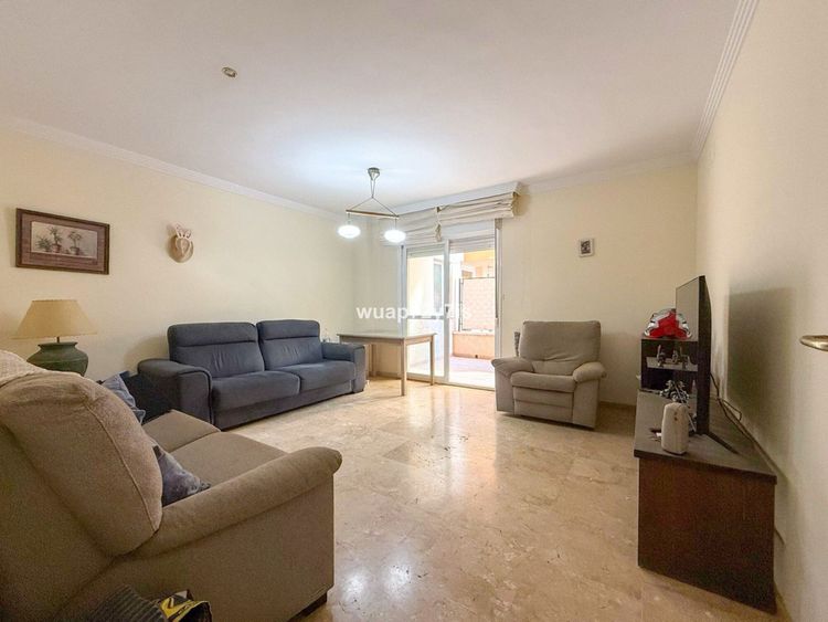 Apartment | Resale in Estepona in Estepona, Costa del Sol - Photo 4