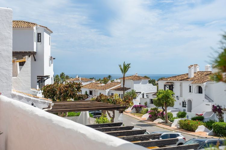 Apartment | Resale in Nueva Andalucía - Development photo 1
