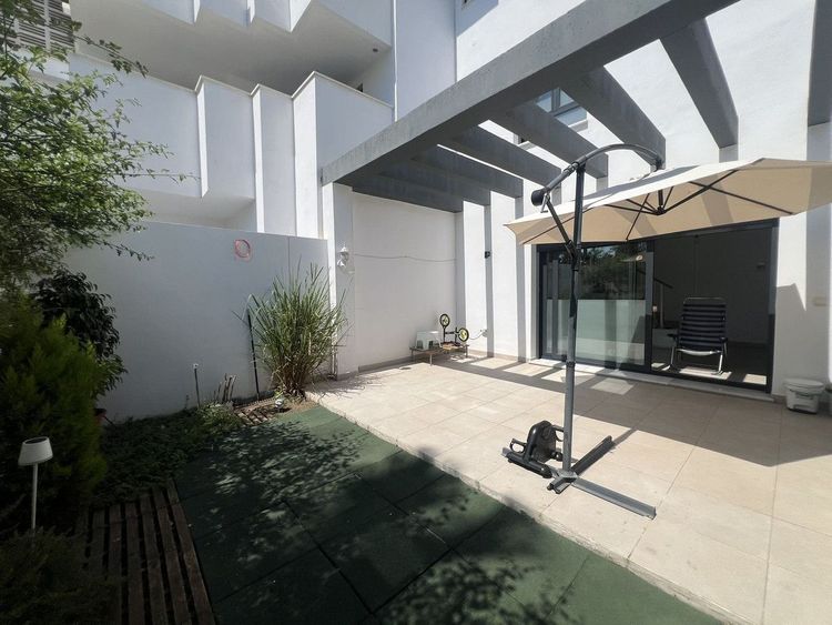 House | Resale in Torremolinos in Torremolinos Others, Costa del Sol - Photo 4