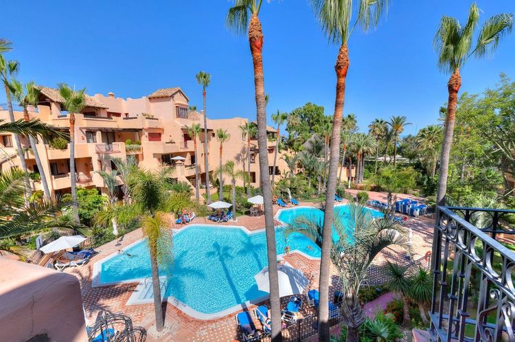 Penthouse | Resale in San Pedro de Alcántara in San Pedro de Alcántara Others, Costa del Sol - Photo 3