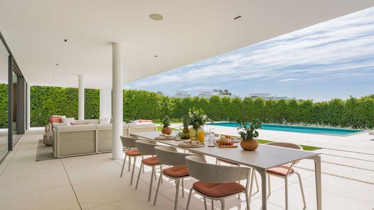House | Resale in The Golden Mile in The Golden Mile, Costa del Sol - Photo 3