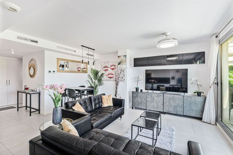 Penthouse | Resale in Estepona in Estepona, Costa del Sol - Photo 4