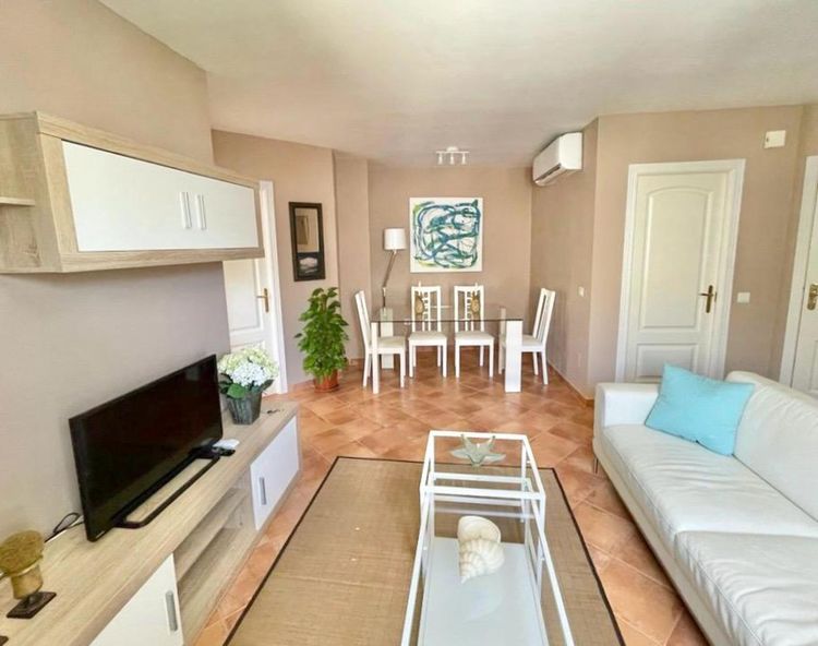 Apartment | Resale in Puerto Banús in Puerto Banús, Costa del Sol - Photo 4