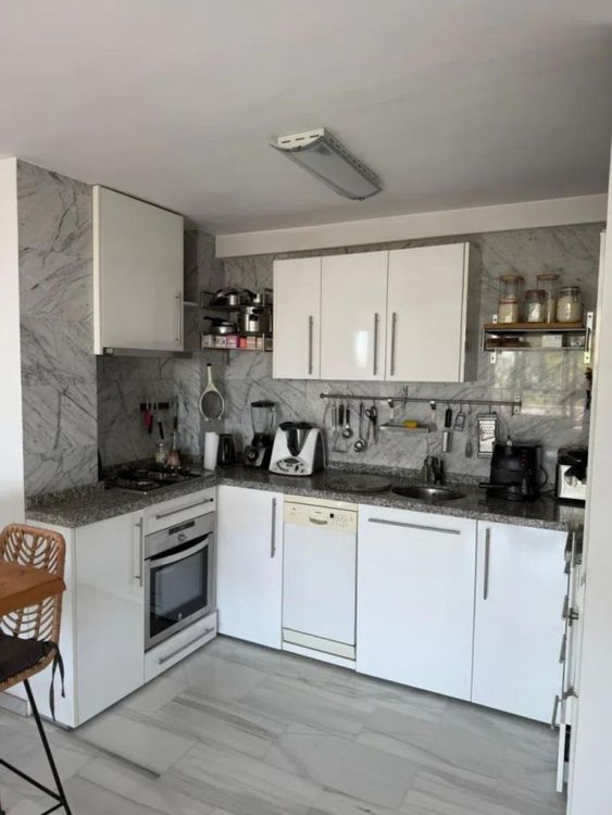 Apartment | Resale in Marbella in Marbella Others, Costa del Sol - Photo 4