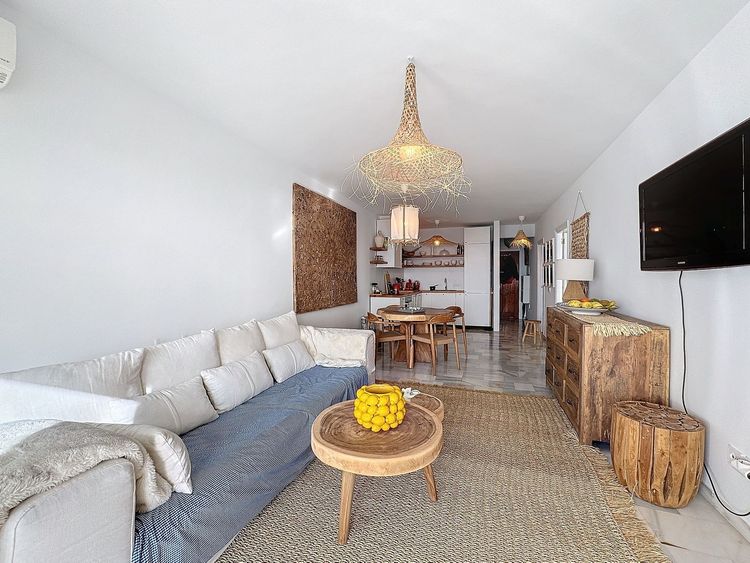 Apartment | Resale in Mijas in Mijas, Costa del Sol - Photo 4