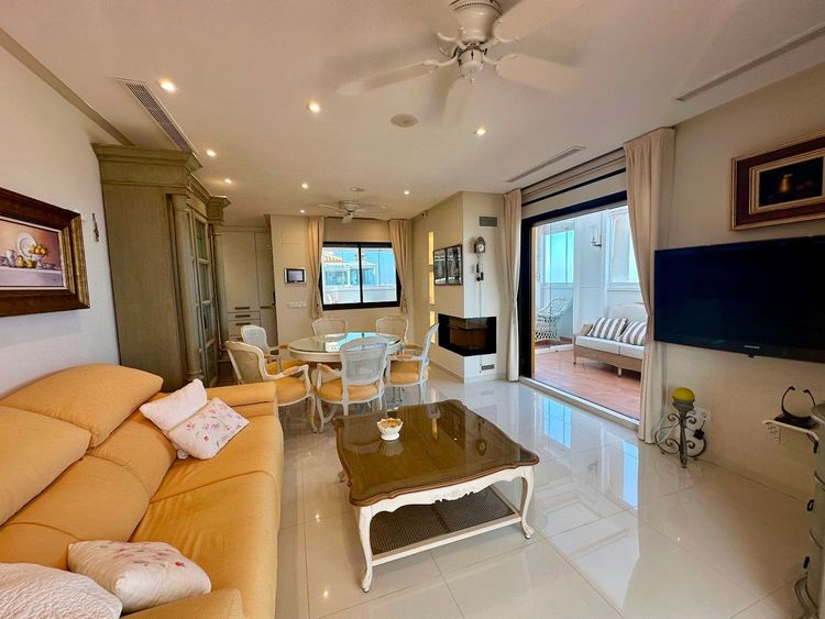Apartment | Resale in Guardamar del Segura in Guardamar del Segura, Costa Blanca - Photo 4