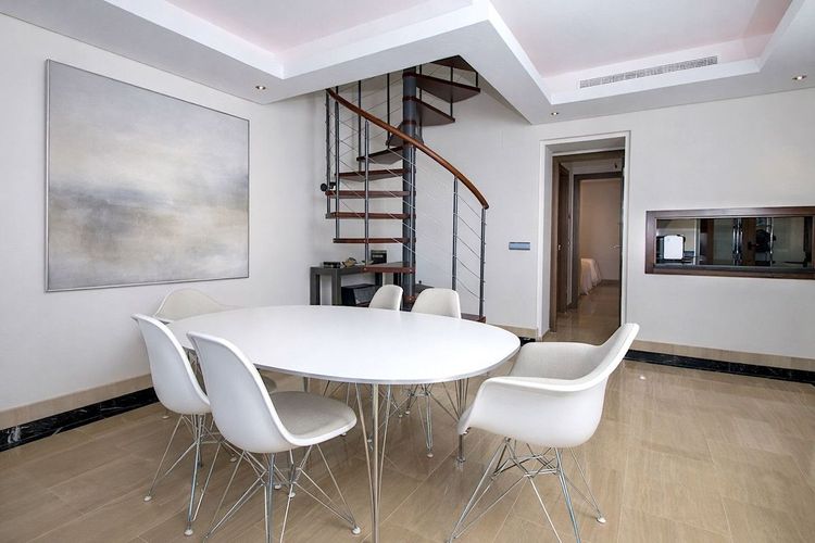 Penthouse | Resale in Estepona in Estepona, Costa del Sol - Photo 4