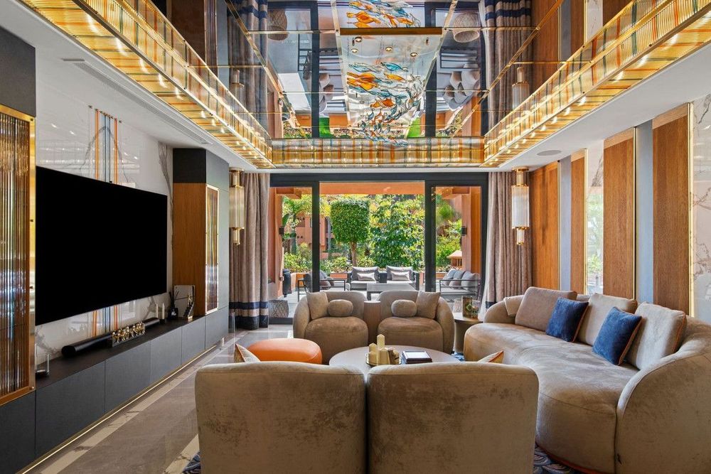 Apartment | Resale in Puerto Banús in Puerto Banús, Costa del Sol - Main property photo