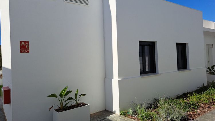 House | Resale in Manilva in Manilva Others, Costa del Sol - Photo 2