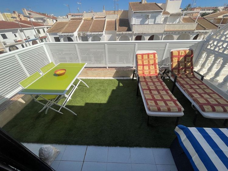 House | Resale in Mil Palmeras in Mil Palmeras, Costa Blanca - Photo 3