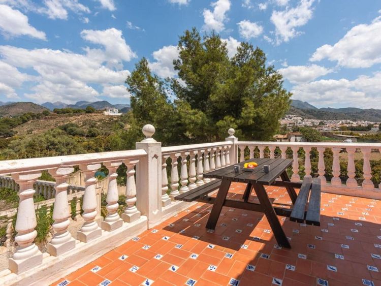 House | Resale in Nerja in Nerja, Costa del Sol - Photo 5