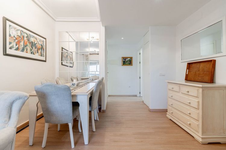 Apartment | Resale in Marbella in Marbella Others, Costa del Sol - Photo 5