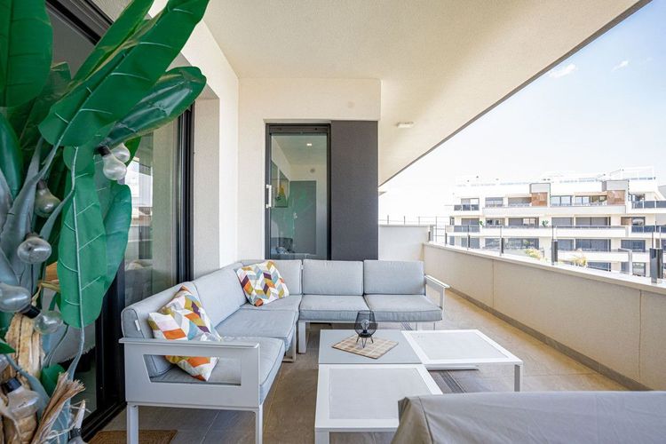 Apartment | Resale in Playa Flamenca in Playa Flamenca, Orihuela Costa, Costa Blanca - Photo 4