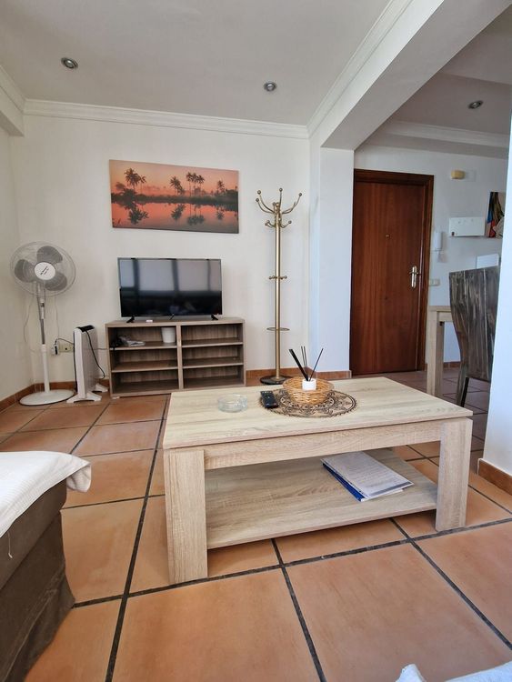 Apartment | Resale in Estepona in Estepona, Costa del Sol - Photo 2