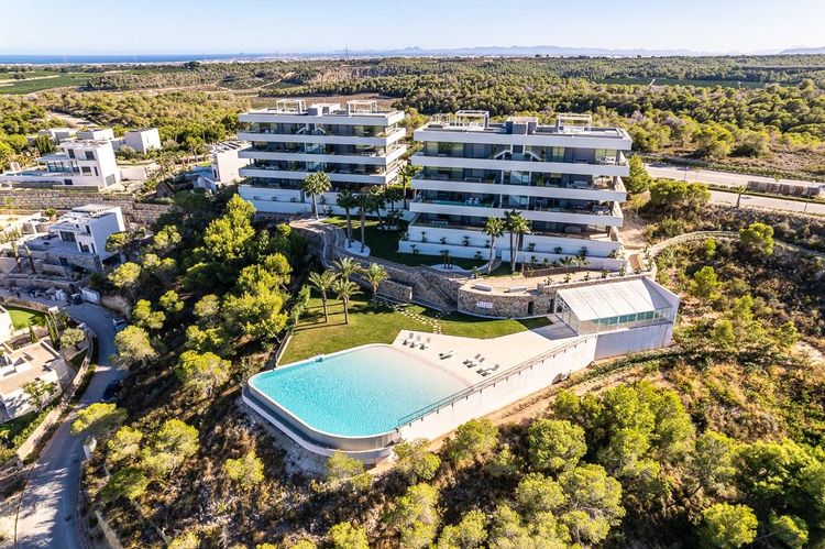 Apartment | Resale in Las Colinas Golf in Las Colinas Golf, Costa Blanca - Photo 2