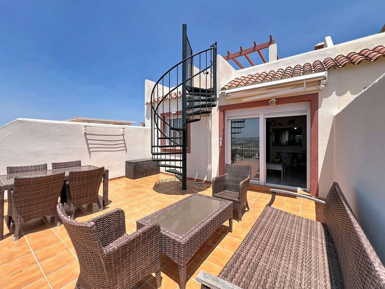 Penthouse | Resale in Doña Julia in Doña Julia, Costa del Sol - Photo 2
