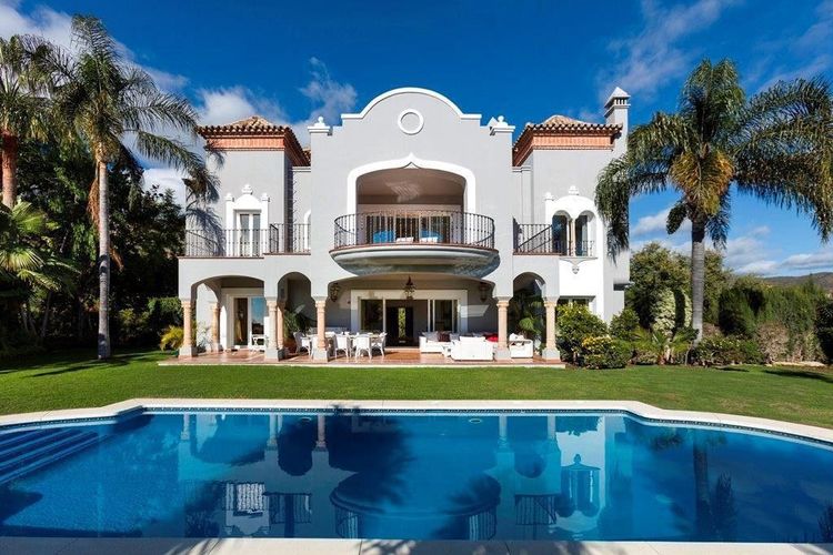 House | Resale in La Quinta in La Quinta, Costa del Sol - Photo 5