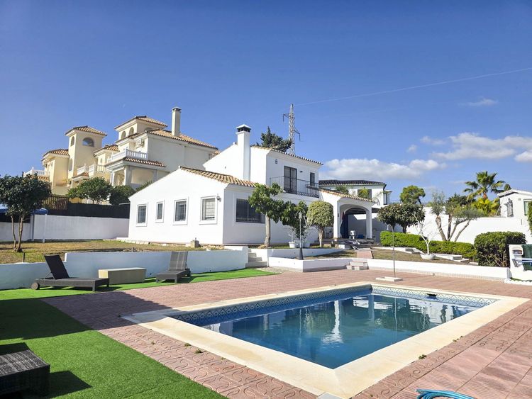 House | Resale in Estepona - Development photo 1