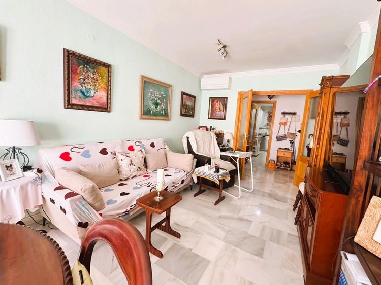 listing card gallery