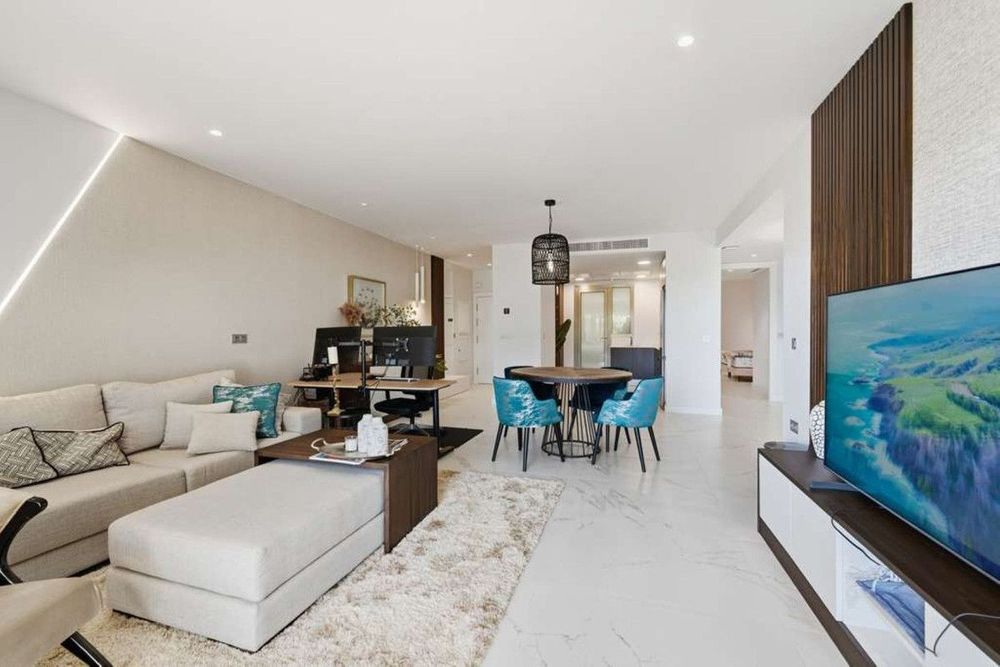 Apartment | Resale in Estepona in Estepona, Costa del Sol - Main property photo