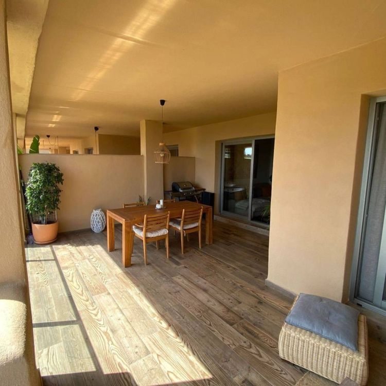 Apartment | Resale in Estepona in Estepona, Costa del Sol - Photo 4