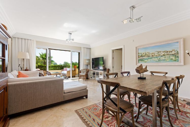Apartment | Resale in Casares Playa in Casares Playa, Costa del Sol - Photo 5