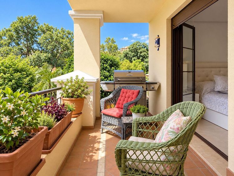 Apartment | Resale in Los Arqueros in Los Arqueros, Costa del Sol - Photo 5