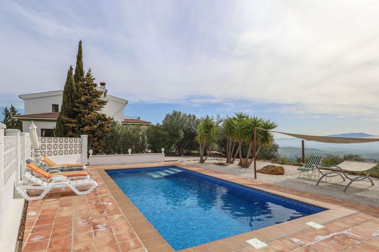 House | Resale in Casarabonela in Casarabonela, Costa del Sol - Photo 3