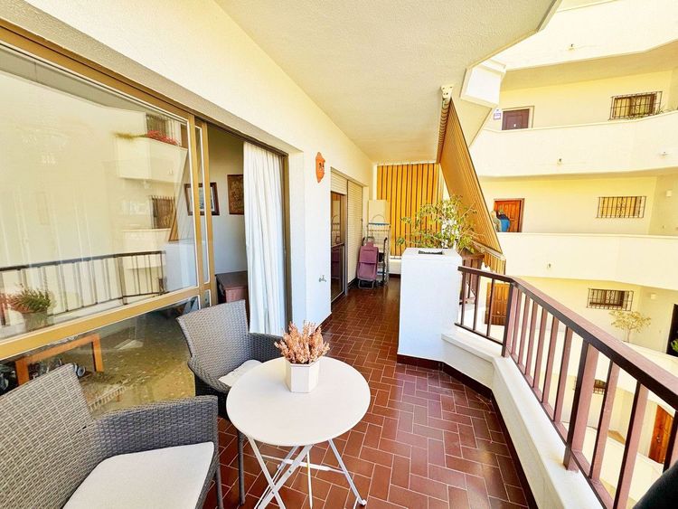 Apartment | Resale in Marbella in Marbella Others, Costa del Sol - Photo 4