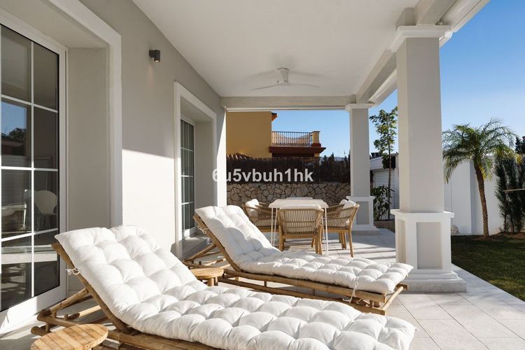 House | Resale in Campo Mijas in Campo Mijas, Costa del Sol - Photo 4