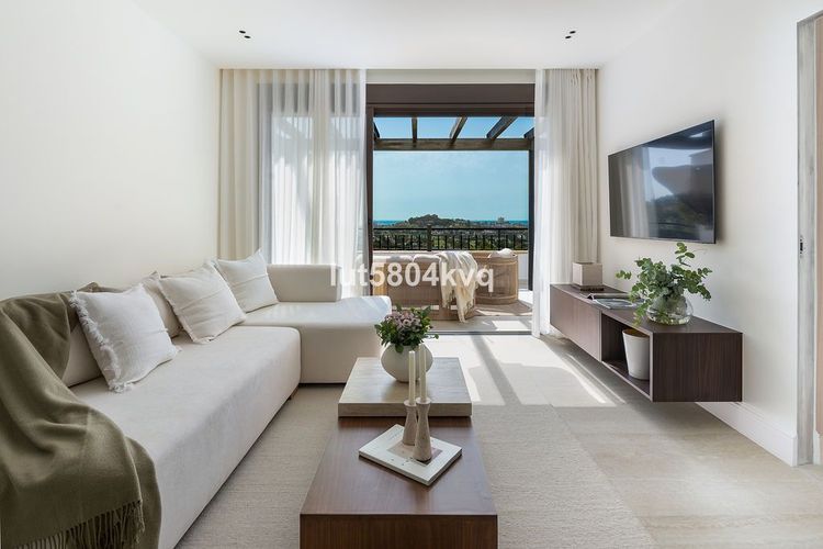 Penthouse | Resale in La Quinta in La Quinta, Costa del Sol - Photo 2