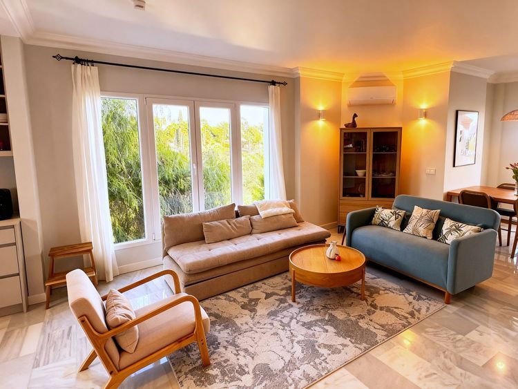 Apartment | Resale in Calahonda in Calahonda, Costa del Sol - Photo 5