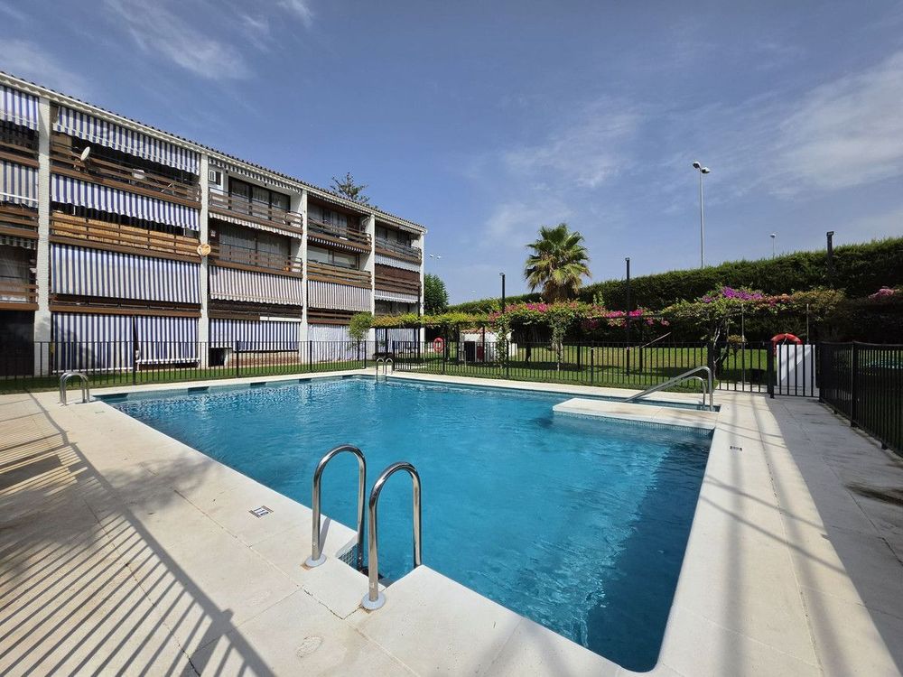 Penthouse | Resale in Cortijo Blanco in Cortijo Blanco, Costa del Sol - Main property photo