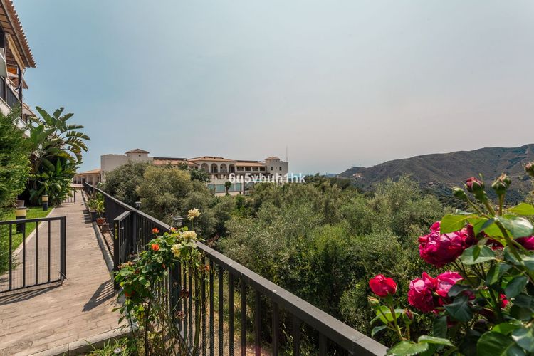 Apartment | Resale in Istán in Istán, Costa del Sol - Photo 4