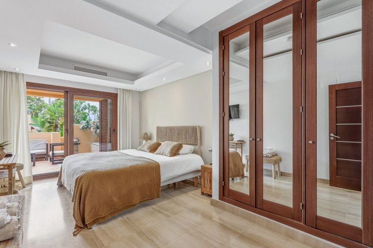 Penthouse | Resale in New Golden Mile in New Golden Mile, Estepona East Others, Costa del Sol - Photo 4