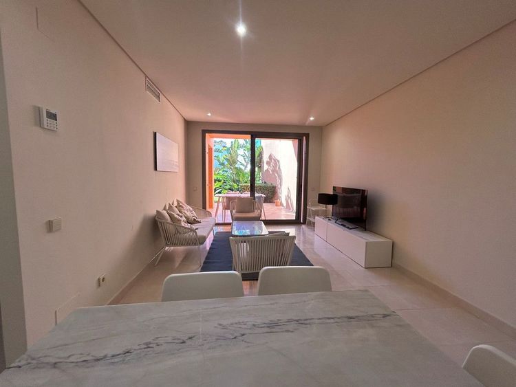 Apartment in New Golden Mile in New Golden Mile, Estepona East Others, Costa del Sol - Photo 3