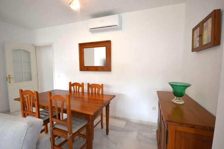 Apartment | Resale in Calahonda in Calahonda, Costa del Sol - Photo 5