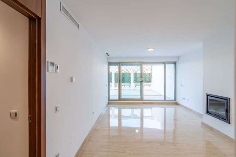 Apartment | Resale in La Cala de Mijas in La Cala de Mijas, Costa del Sol - Photo 2