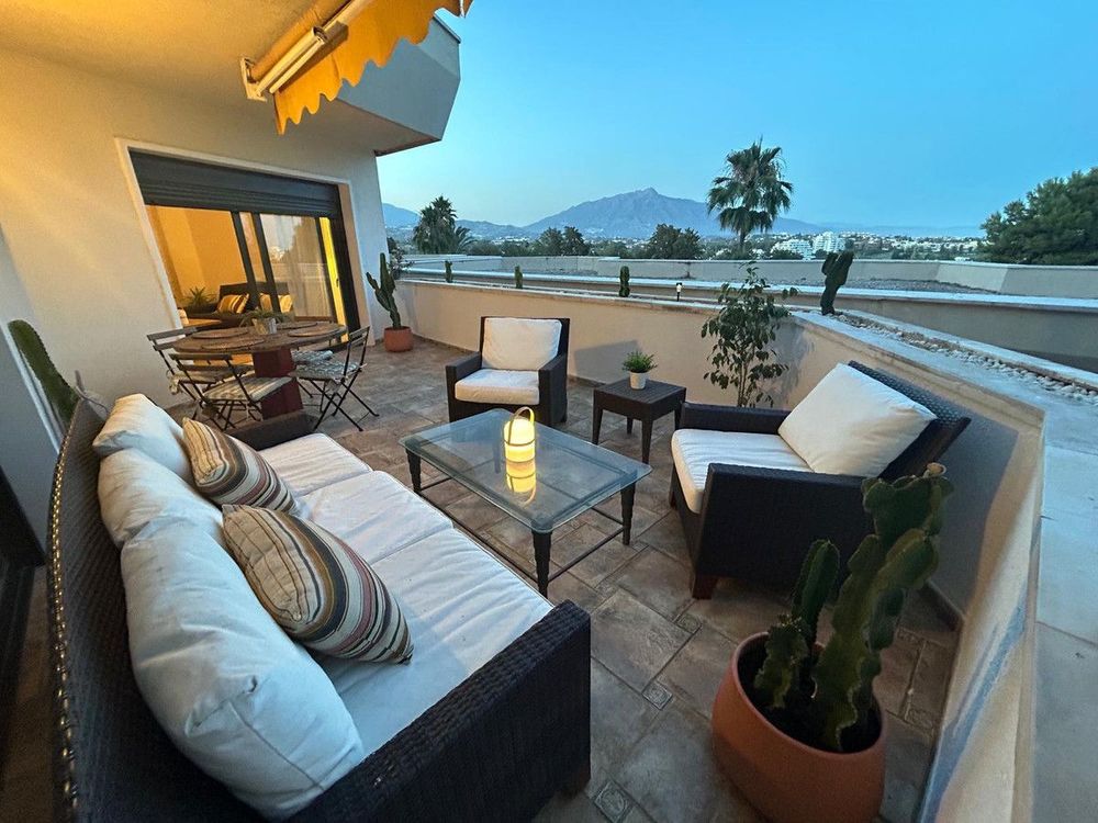 Apartment | Resale in Atalaya in Atalaya, Costa del Sol - Main property photo