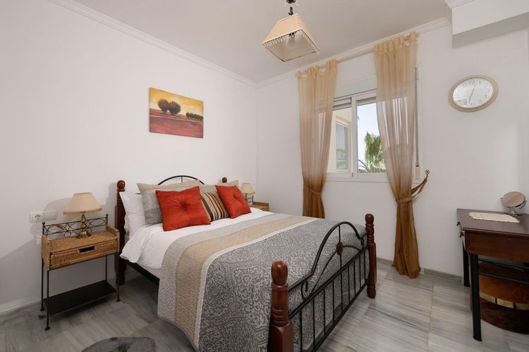 Penthouse | Resale in Alhaurín el Grande in Alhaurín el Grande, Costa del Sol - Photo 4