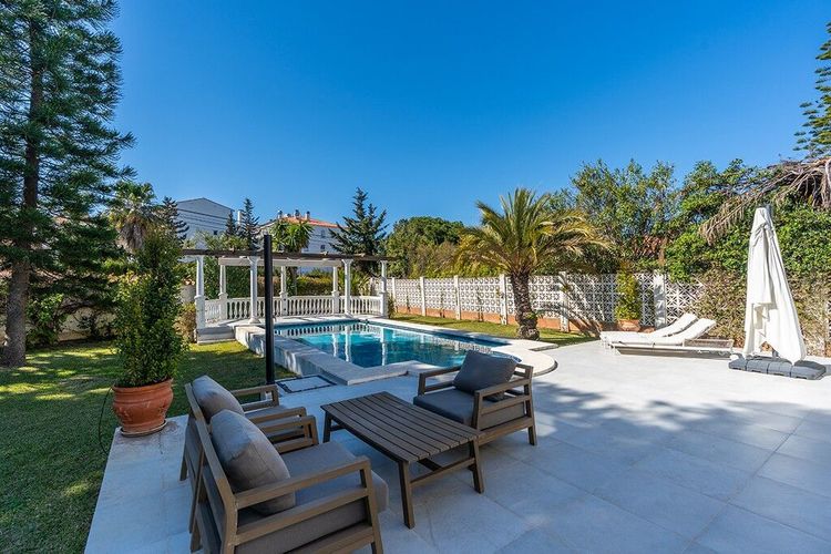 House | Resale in Marbesa in Marbesa, Marbella East, Costa del Sol - Photo 3