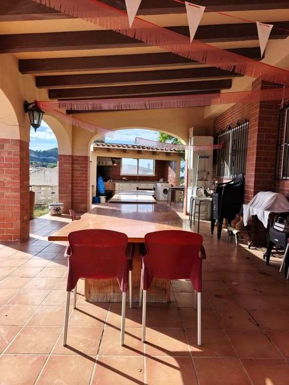 House | Resale in Aguas de Busot in Costa Blanca - Photo 2