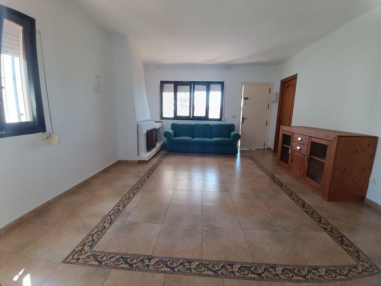 Apartment | Resale in Torreguadiaro in Torreguadiaro, Costa del Sol - Photo 4